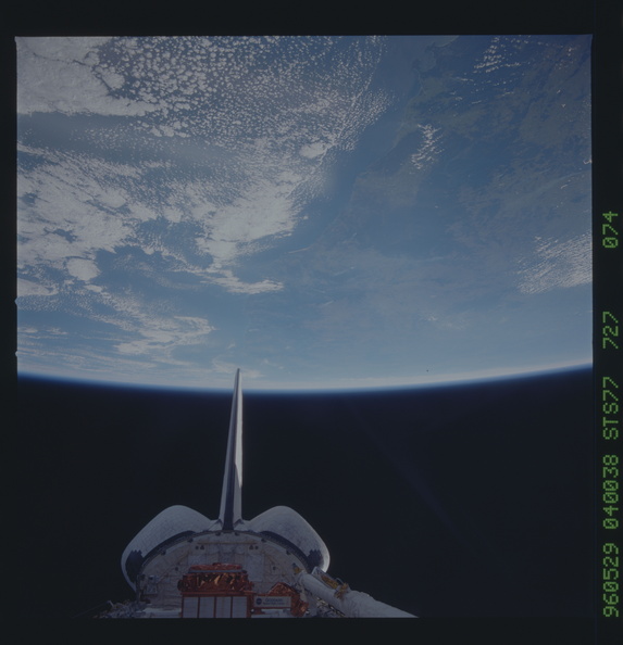 STS077-727-074.jpg