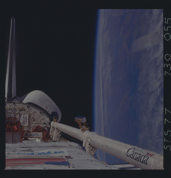 STS077-730-055.jpg