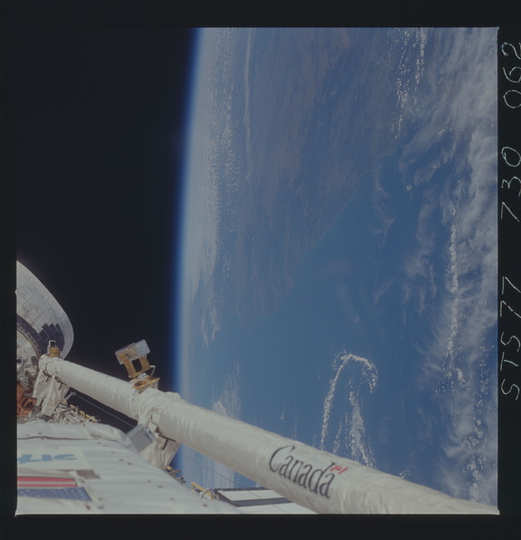 STS077-730-062.jpg