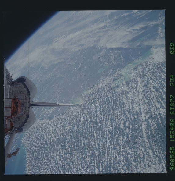 STS077-734-029.jpg