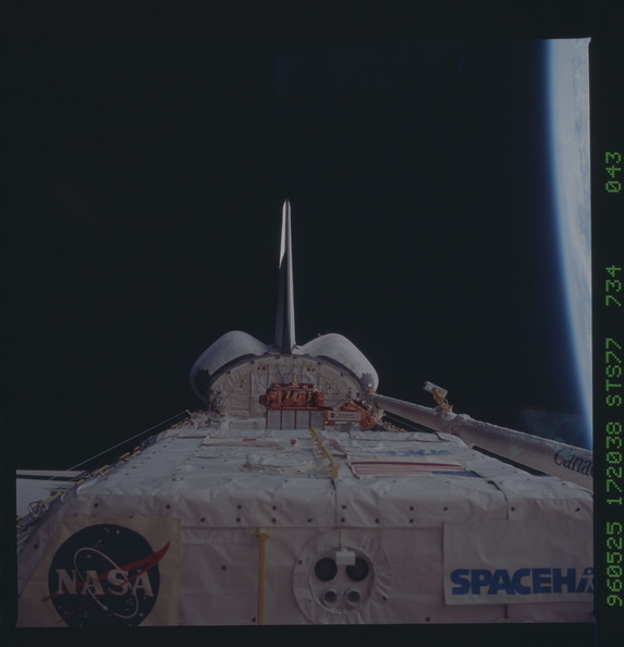 STS077-734-043.jpg