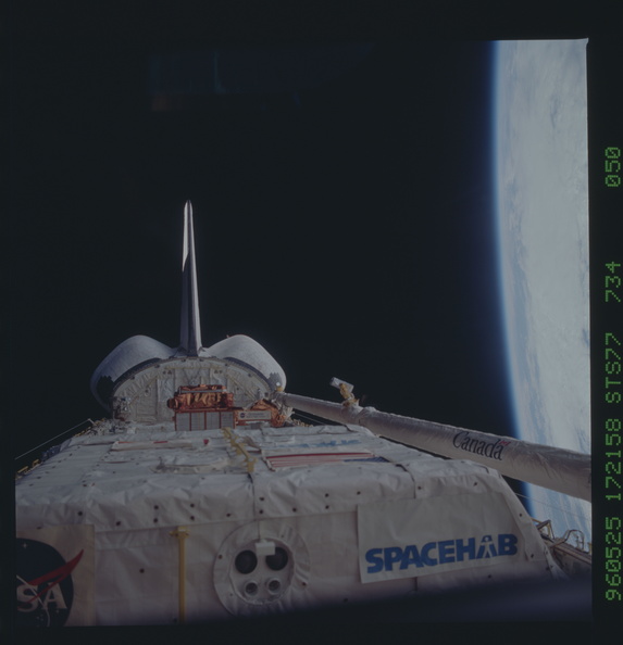 STS077-734-050.jpg