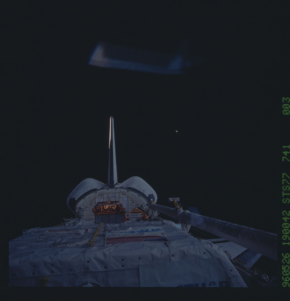 STS077-741-003.jpg