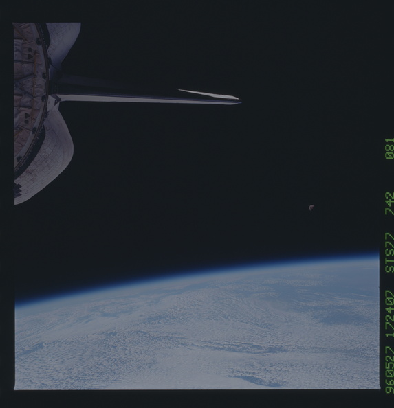 STS077-742-081.jpg