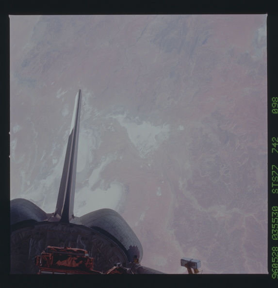 STS077-742-098.jpg