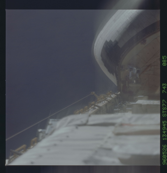 STS077-743-085.jpg