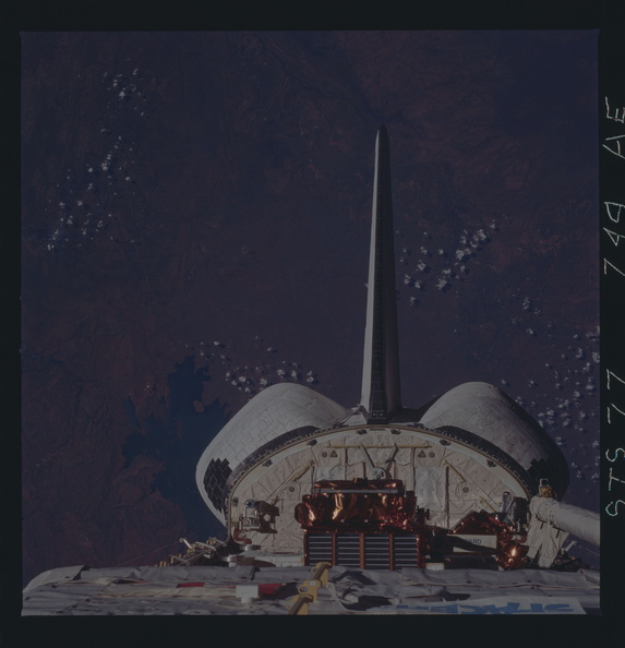 STS077-744-AE.jpg