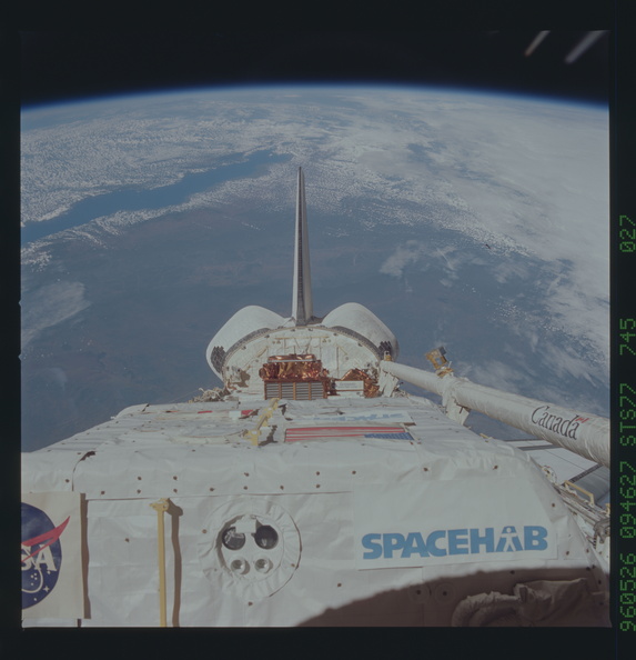 STS077-745-027.jpg
