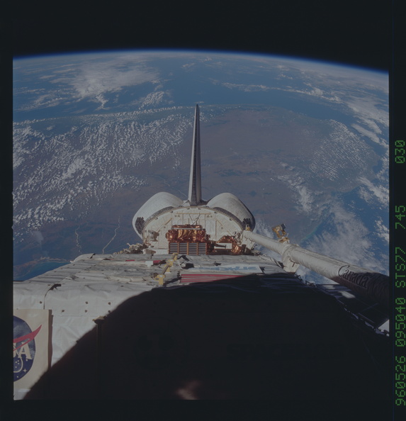 STS077-745-030.jpg