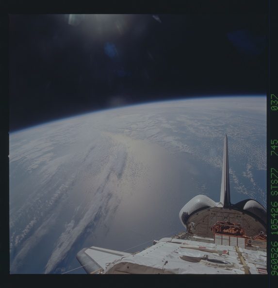 STS077-745-037.jpg