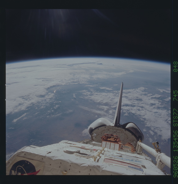 STS077-745-048.jpg
