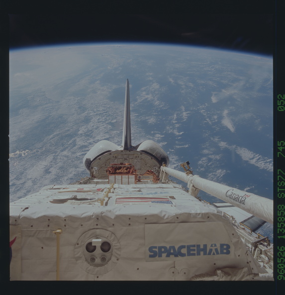 STS077-745-052.jpg