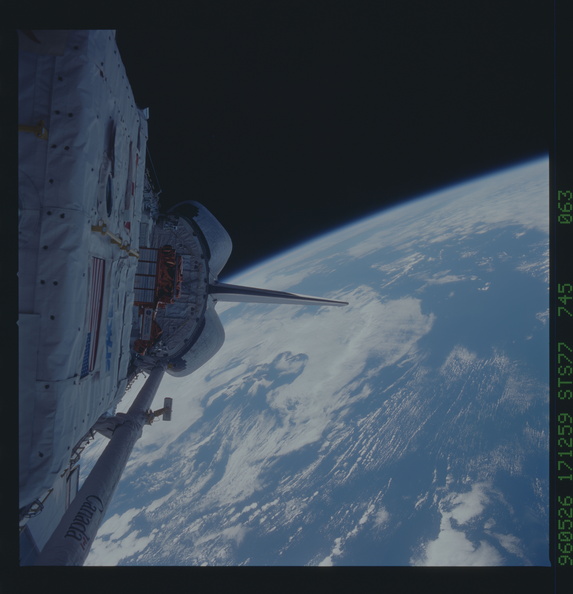 STS077-745-063.jpg