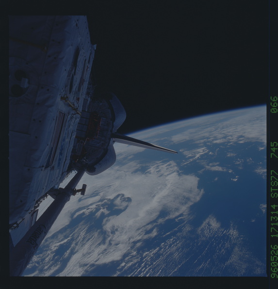 STS077-745-066.jpg