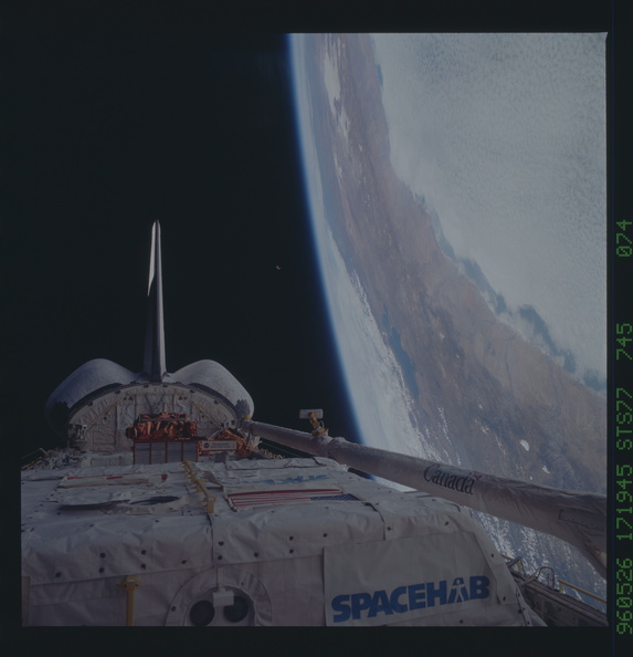 STS077-745-074.jpg