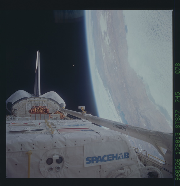STS077-745-078.jpg