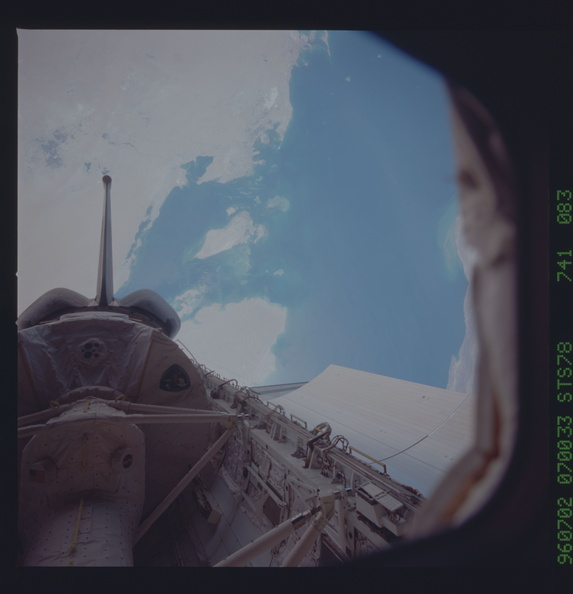 STS078-741-083.jpg