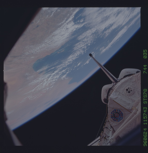 STS078-744-035.jpg