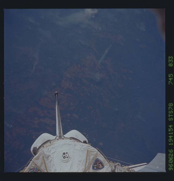 STS078-745-033.jpg