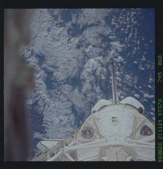 STS078-745-060.jpg