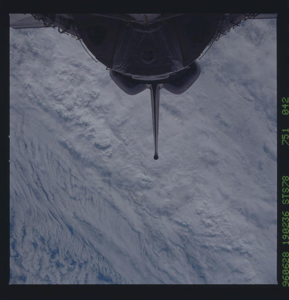 STS078-751-042.jpg