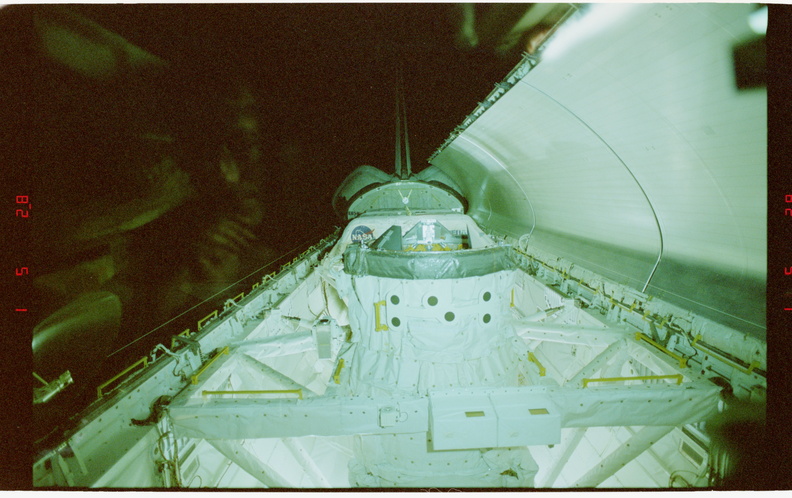 STS079-330-008.jpg