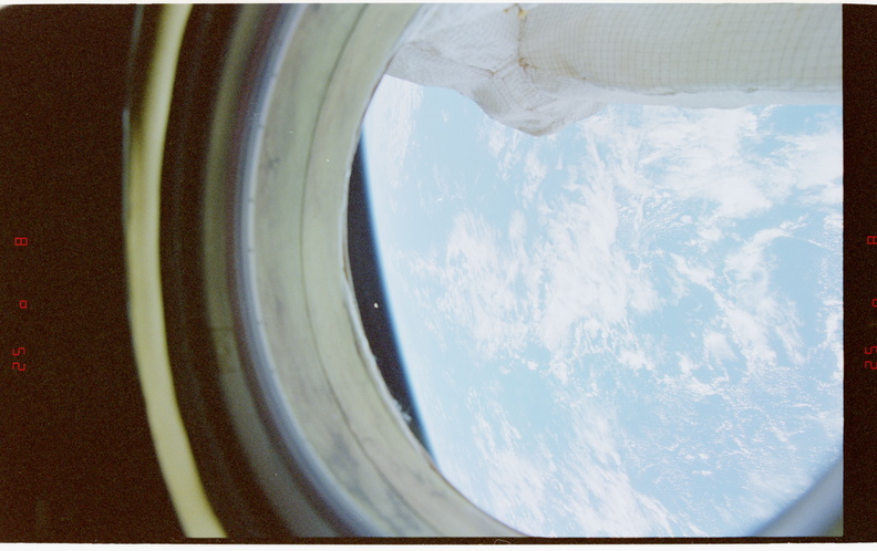 STS079-334-001.jpg