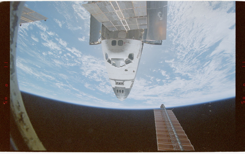STS079-334-008.jpg