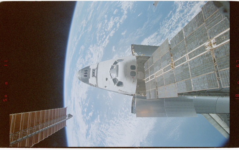 STS079-334-009.jpg