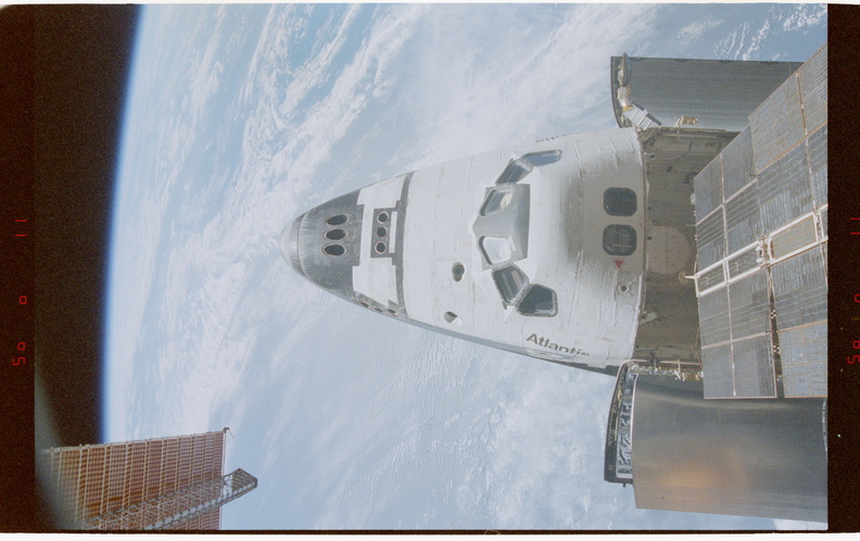 STS079-334-013.jpg