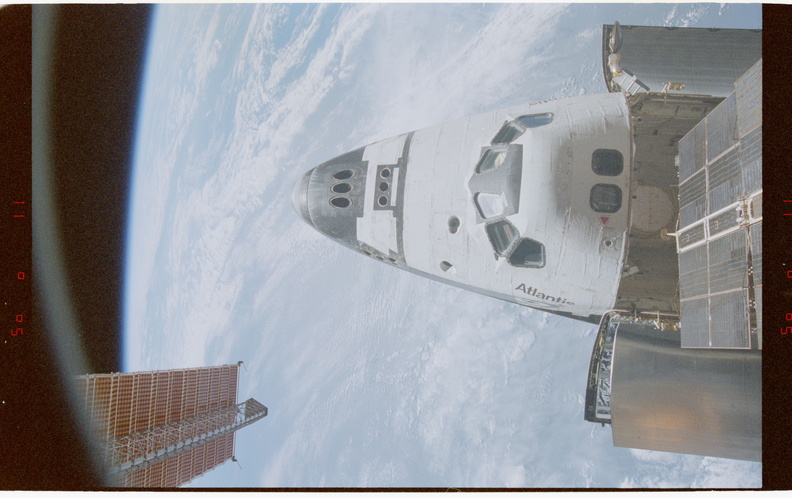 STS079-334-014.jpg