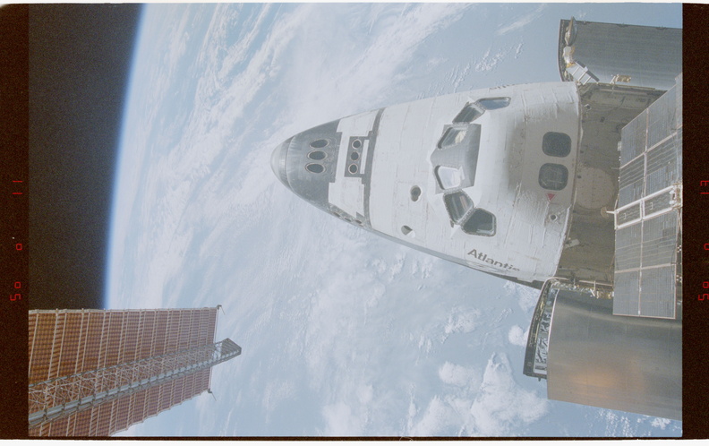 STS079-334-015.jpg