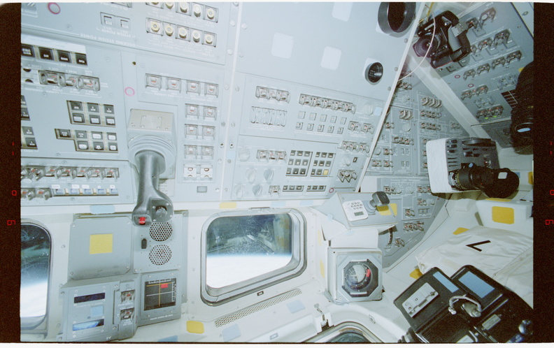 STS079-343-012.jpg