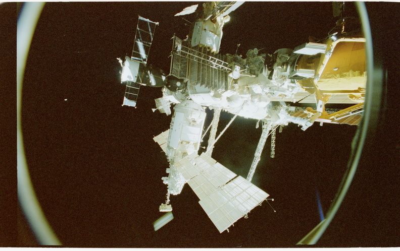 STS079-347-001.jpg