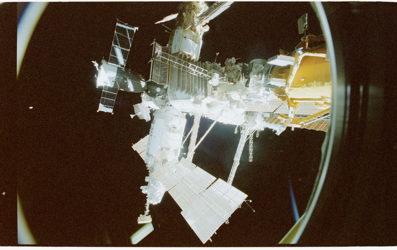 STS079-347-004.jpg