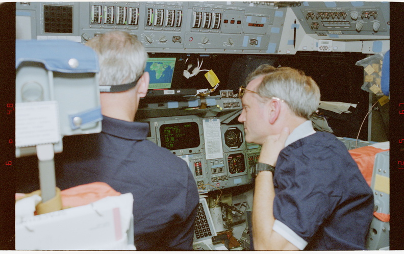 STS079-348-032.jpg