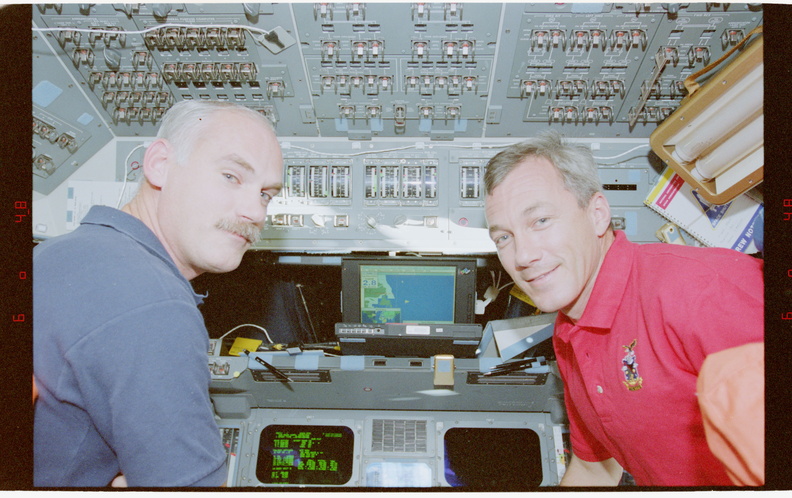 STS079-363-005.jpg