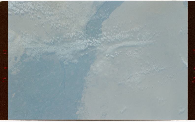 STS079-368-012.jpg