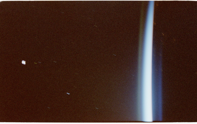 STS079-379-021.jpg