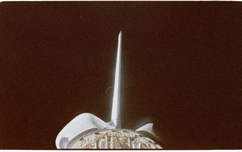 STS079-379-026.jpg