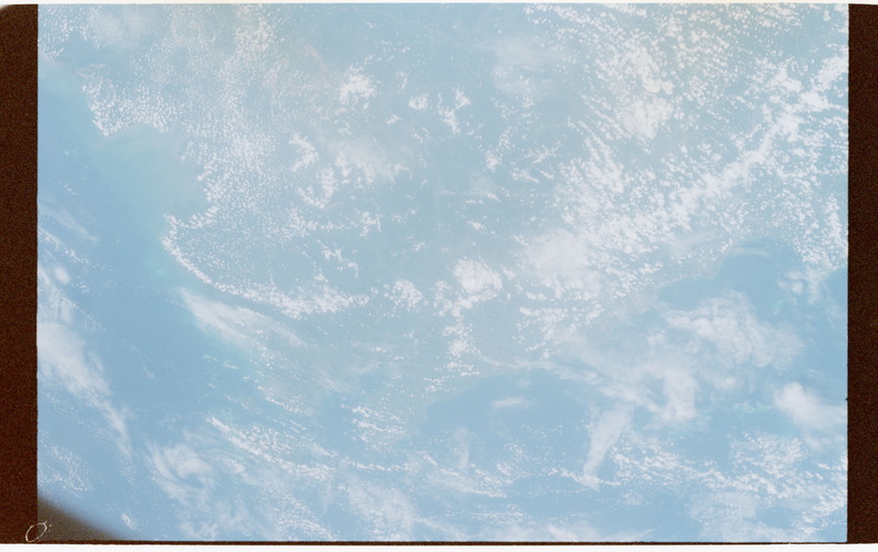 STS079-383-002.jpg