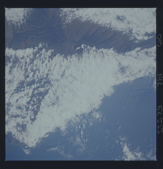 STS079-781-010.jpg
