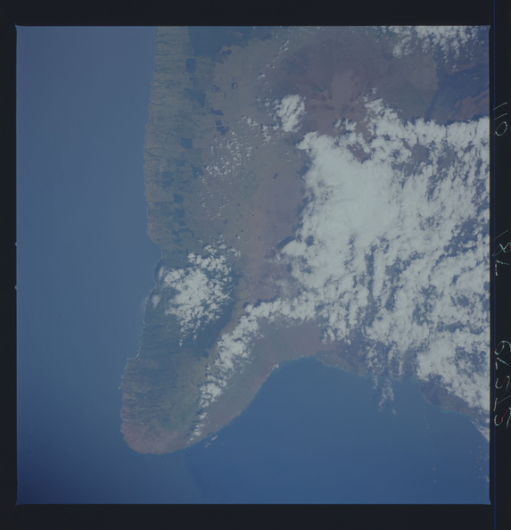 STS079-781-011.jpg