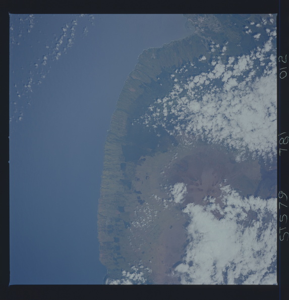 STS079-781-012.jpg