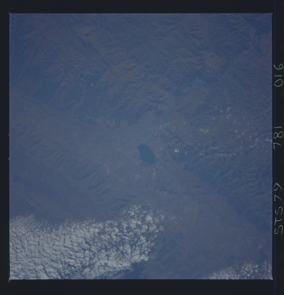 STS079-781-016.jpg