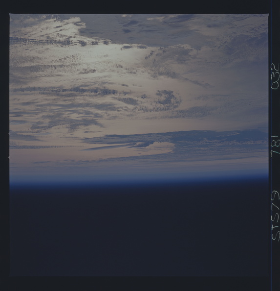 STS079-781-032.jpg