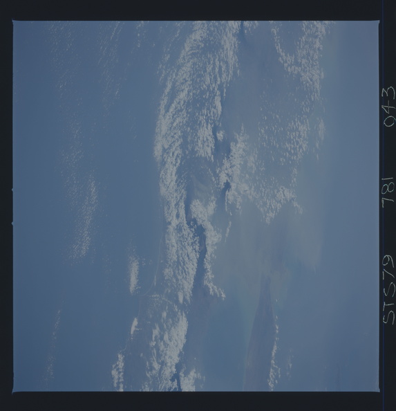 STS079-781-043.jpg