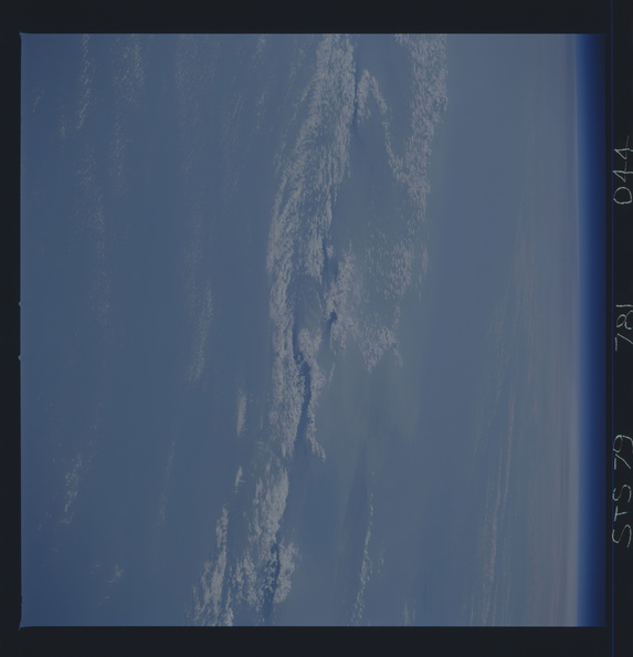 STS079-781-044.jpg