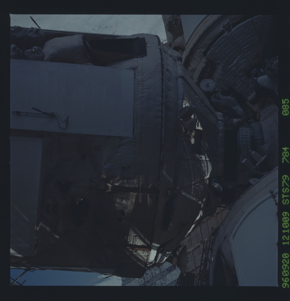 STS079-784-085.jpg