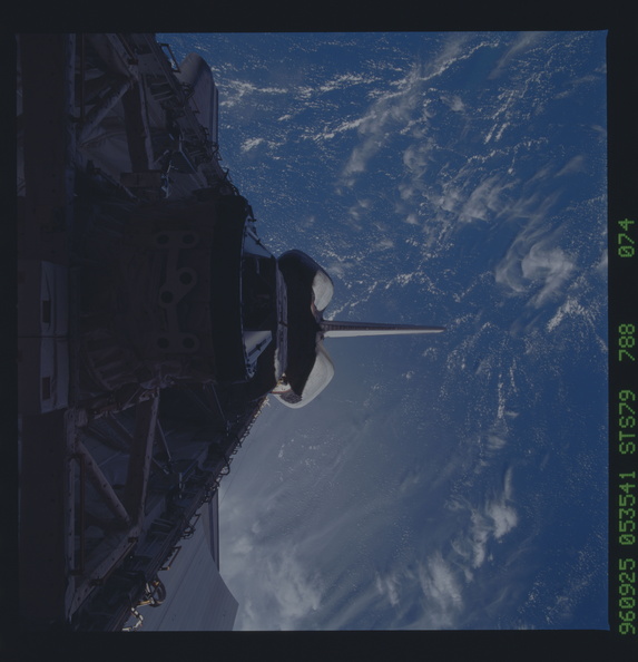 STS079-788-074.jpg